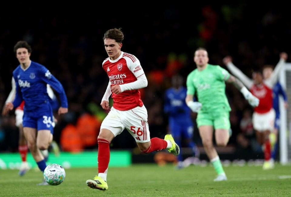 1xBET官方网站-悬念终！又见银鞍照白马，道曼飒沓如流星，枪手的英超冠军稳了